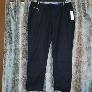 Black ankle pants NWT